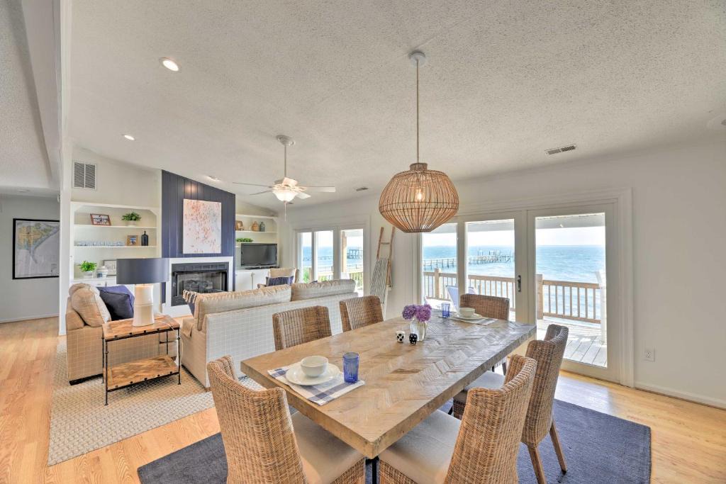 Harkers Island House | Waterfront Harkers Island Home: Sunset View & Dock