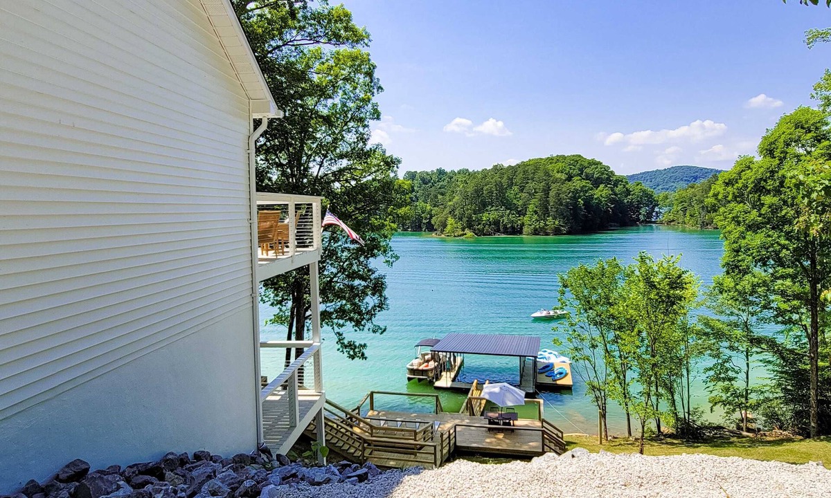 Maynardville House | Waterfront Norris Lake Gem, Sleep 11, Dock, Fire Pit
