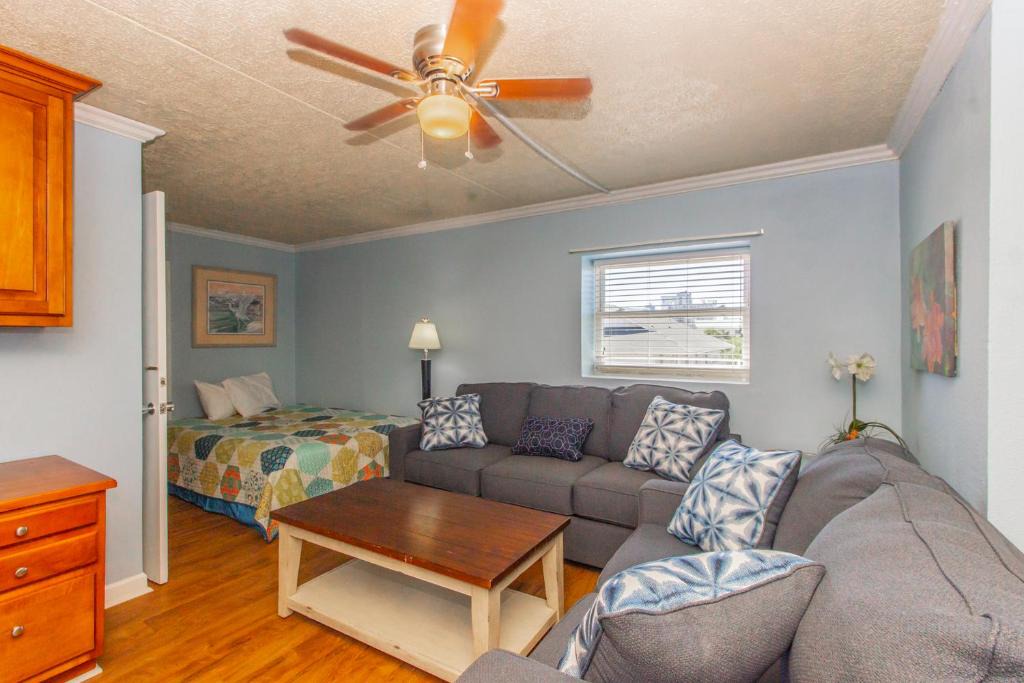 Myrtle Beach House | Wave Rider 301