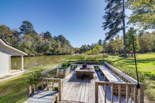 Eatonton House | Wilderness Retreat on Crooked Creek, Lake Sinclair