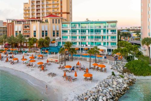 The Dolphins Beach Club Ascend Hotel | Clearwater Beach
