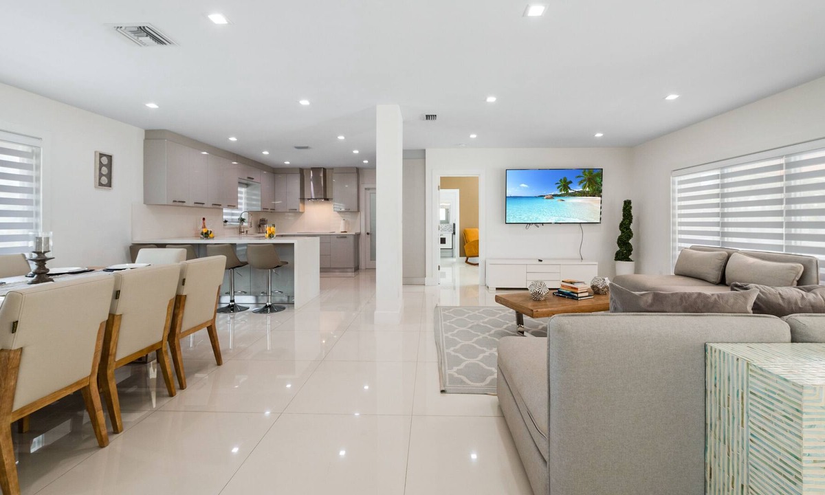 Arya Miami | Palmetto Estates