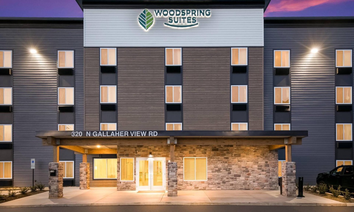Ashley Oaks Hotel | WoodSpring Suites Knoxville West