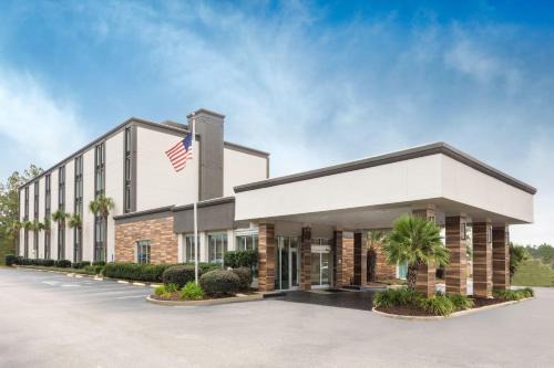 Summerville Hotel | Wyndham Garden Summerville