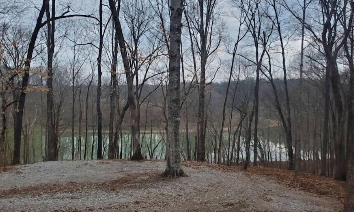 Rock Island House | Your 15 acres of privacy on the water- Rock Island