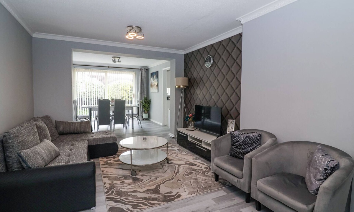 Timsbury Cottage | ZADENA, pet friendly, with a garden in Timsbury