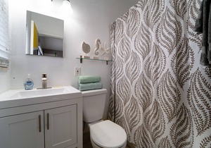 #1 Tiny Studio, Newly Furnished, with Good Parking