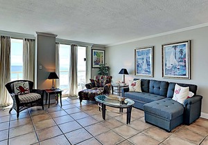 107 m² Condo ∙ 2 bedrooms ∙ 5 guests
