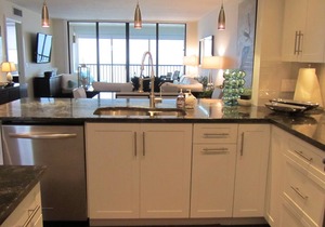 11TH FLOOR OCEAN FRONT! BREATHTAKING VIEWS. PROFESSIONALLY SANITIZED.