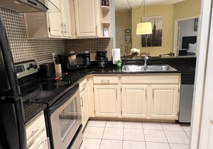 19-104 Two Master Suites, gated resort with heated pool, playground, lakes. gym