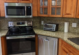2 Bedroom/2 Bath Direct Oceanview - Ocean Manor, Renovated owner's unit!