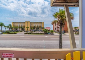 2 Bedroom, Across the street from the beach! & Pup-Friendly!