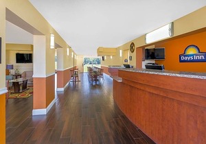 2-Star Hotel ∙ Days Inn by Wyndham Wildwood I-75