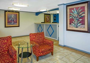 2-Star Hotel ∙ Travelodge by Wyndham Fort Myers North
