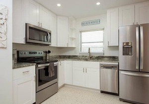 2A Newly Renovated 1/1 at Coastal Cottages