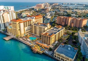 3-Star Hotel ∙ Holiday Inn Hotel & Suites Clearwater Beach, an IHG Hotel