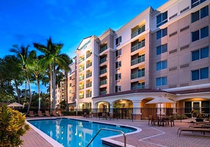 3-Star Hotel ∙ Courtyard by Marriott Fort Lauderdale Weston