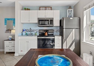 30a Gulf Place Condo! Beach View, Pool, Hot Tub, Tennis & Pickle Ball Courts.