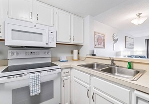 3323 Ocean View 3rd Floor NE