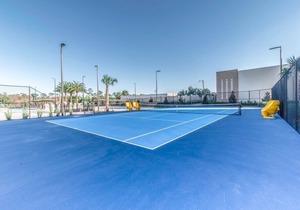 3B/R w BBQ Grill, Heated Pool, 6 minutes from Disney, Free Parking Free Wi-Fi