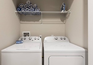 ♥ 4 BR 4 BA Villa | 5min→Disneyworld |1804ft²| Gym