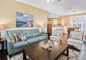 4BR Beach Cottage w/TWO (2) 6-SEAT GOLF CARTS! Golf Course Views, Pool, Tram