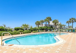 4th floor corner condo overlooking the Gulf of Mexico w/shared pool