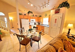 5 bedroom accommodation in Clermont
