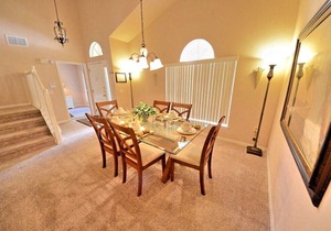 5 bedroom accommodation in Clermont