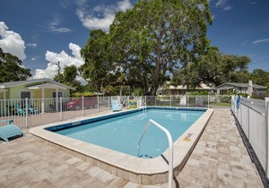 5B Newly Renovated Studio at Coastal Cottages!