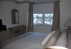 6-608 Amazing Penthouse water view with 2 suites
