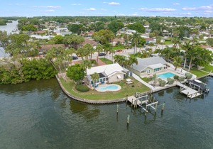 9303SAPPHIRESEASPMH - Dolphin Bayou