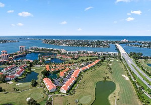 99 m² Condo ∙ 2 bedrooms ∙ 4 guests