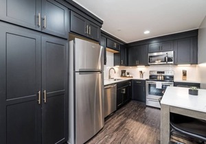 Abode | Germantown | 5 Beds | Great For Groups!