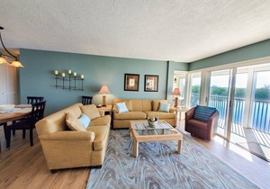 Alan's Hickory Bay West Condo