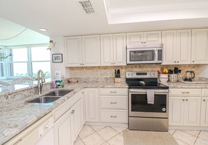 Barefoot 217-Second Floor Direct Oceanfront Condo