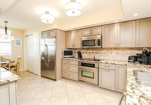 Barefoot Trace 414-Direct Oceanfront, Premium Condo on 4th Floor