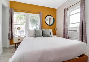 Bayside Bungalow I Sextant