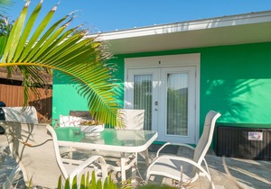 (BC) SPACE FORCE SUITES - 3BR's W/ BEACH ACCESS