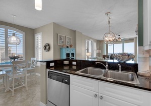 Beach Colony 12A Gulf-Front 3 BD/3BA Condo Navarre Beach!