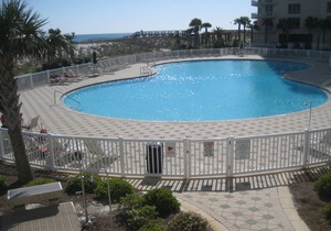 Beach Colony East, Magnificent 17th Floor Penthouse Views, directly beachfront