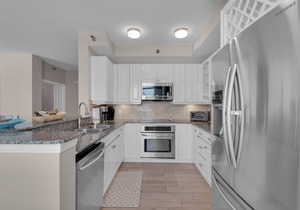 Beach Colony East15A- 3BD/3BA Gulf front Navarre Beach Condo!