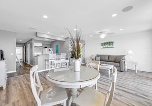 🌊Beach Front Views | Ground Floor | Steps to Pool | Latitude 29 #25🌊