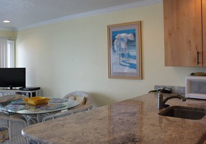 BEACH FRONT! WINTER SPECIAL RATES!!