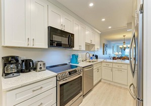 Beach Palms 6B-Beach 1 Minute WalkHeated Pool-Free Wi-Fi-Dock-Surrounded By Wate