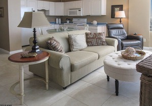 Beachfront Condo At Bargain Price! Resort Heated Pool! Tennis Courts! Million Dollar View!