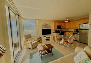Beachfront, fantastic views, 11th floor, WiFi, super clean, read our reviews!
