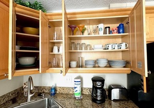 Beachfront, fantastic views, 11th floor, WiFi, super clean, read our reviews!