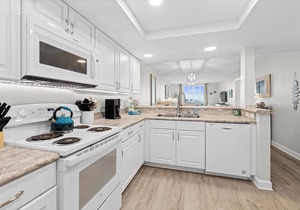 Beachfront Vacation Rental, Beautiful Views from the 1st story.