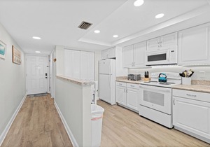 Beachfront Vacation Rental, Beautiful Views from the 1st story.